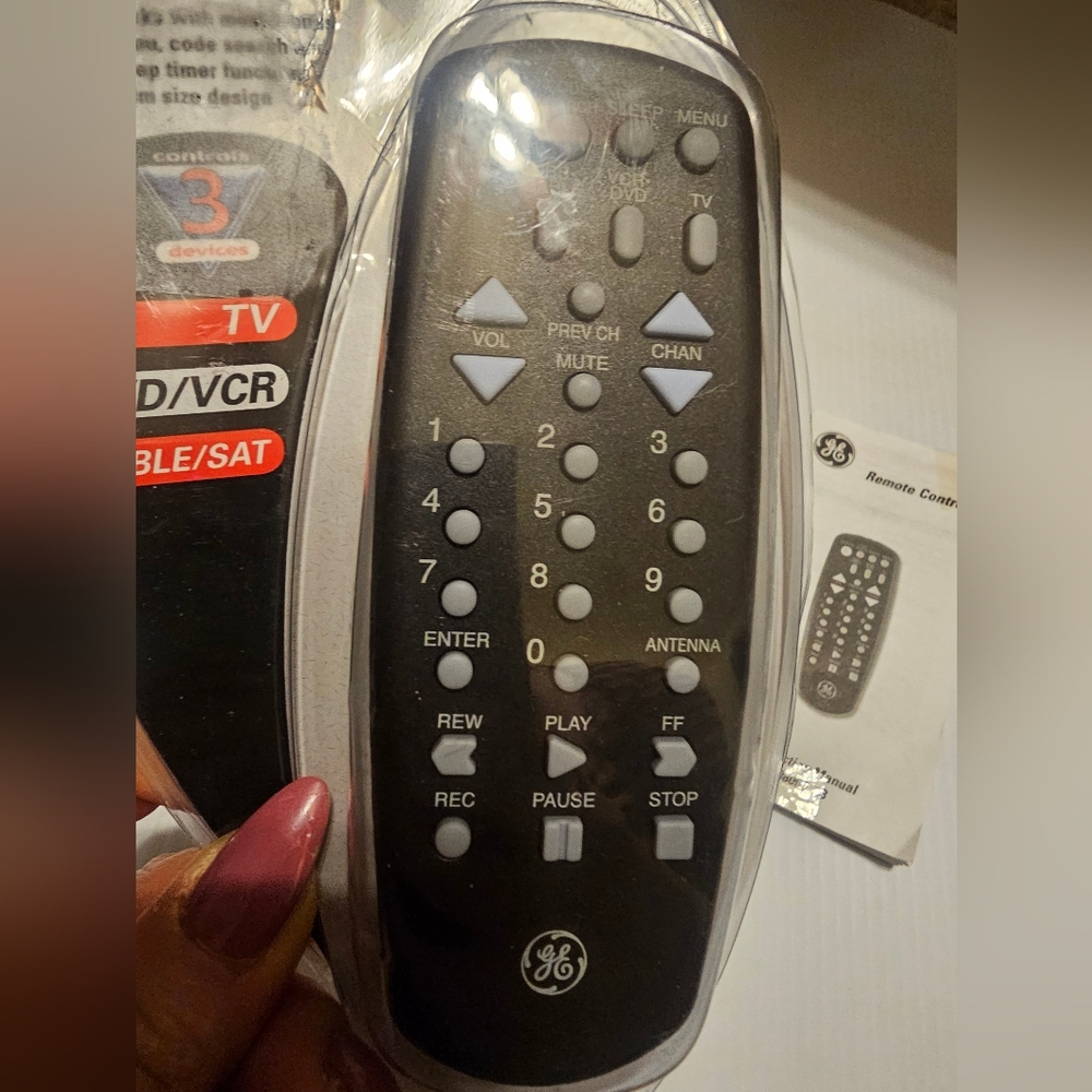 GE Universal Remote Control - Picture 7 of 7